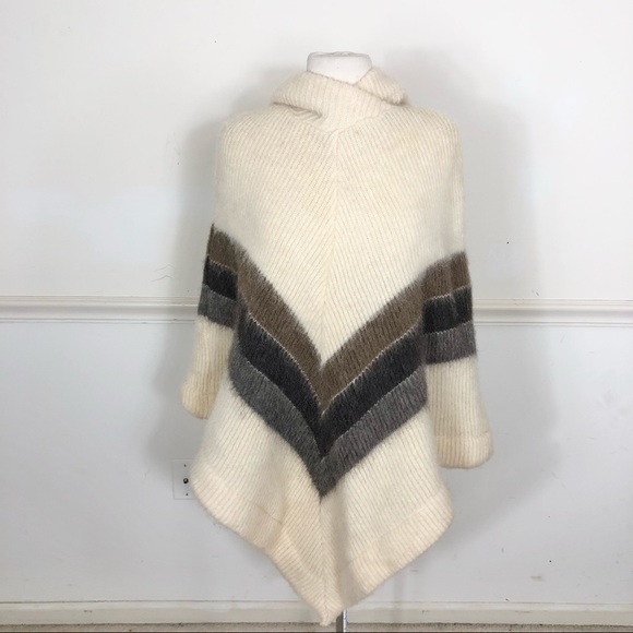 Vintage WOOL cream hooded Cape made in ICELAND - Picture 10 of 11